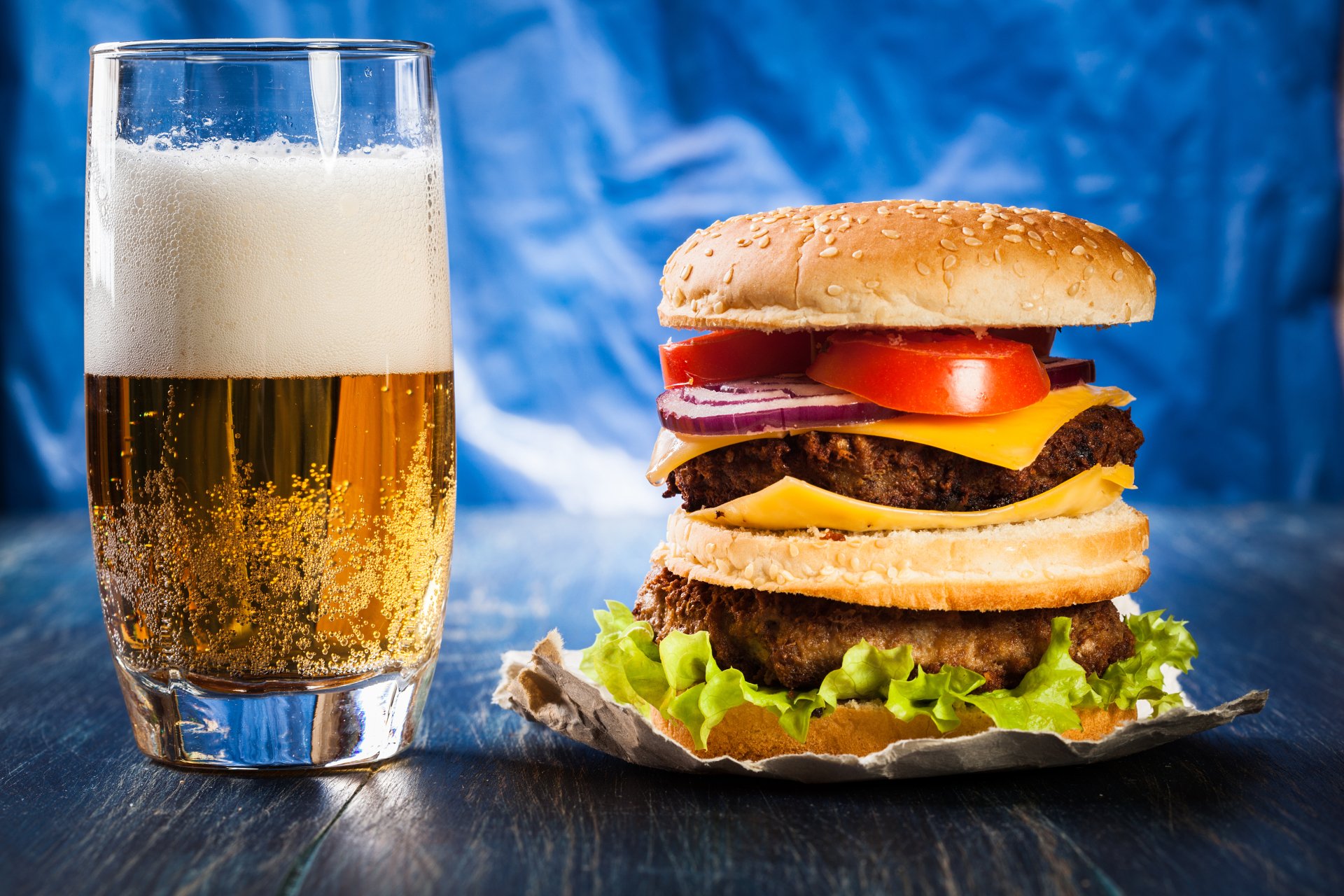 Download Alcohol Drink Beer Food Burger 4k Ultra HD Wallpaper