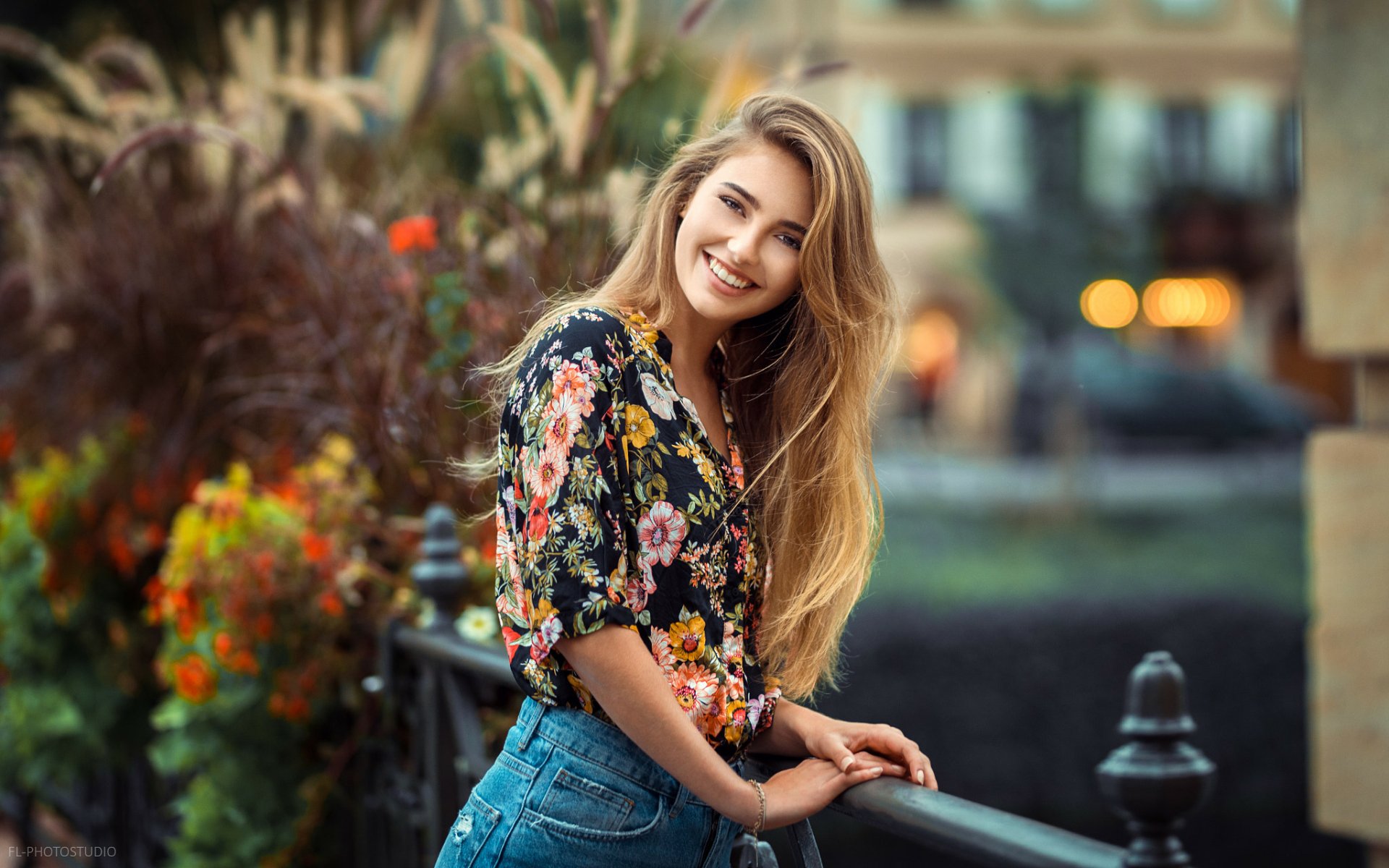 Download Depth Of Field Blonde Long Hair Smile Woman Model Hd Wallpaper By Lods Franck