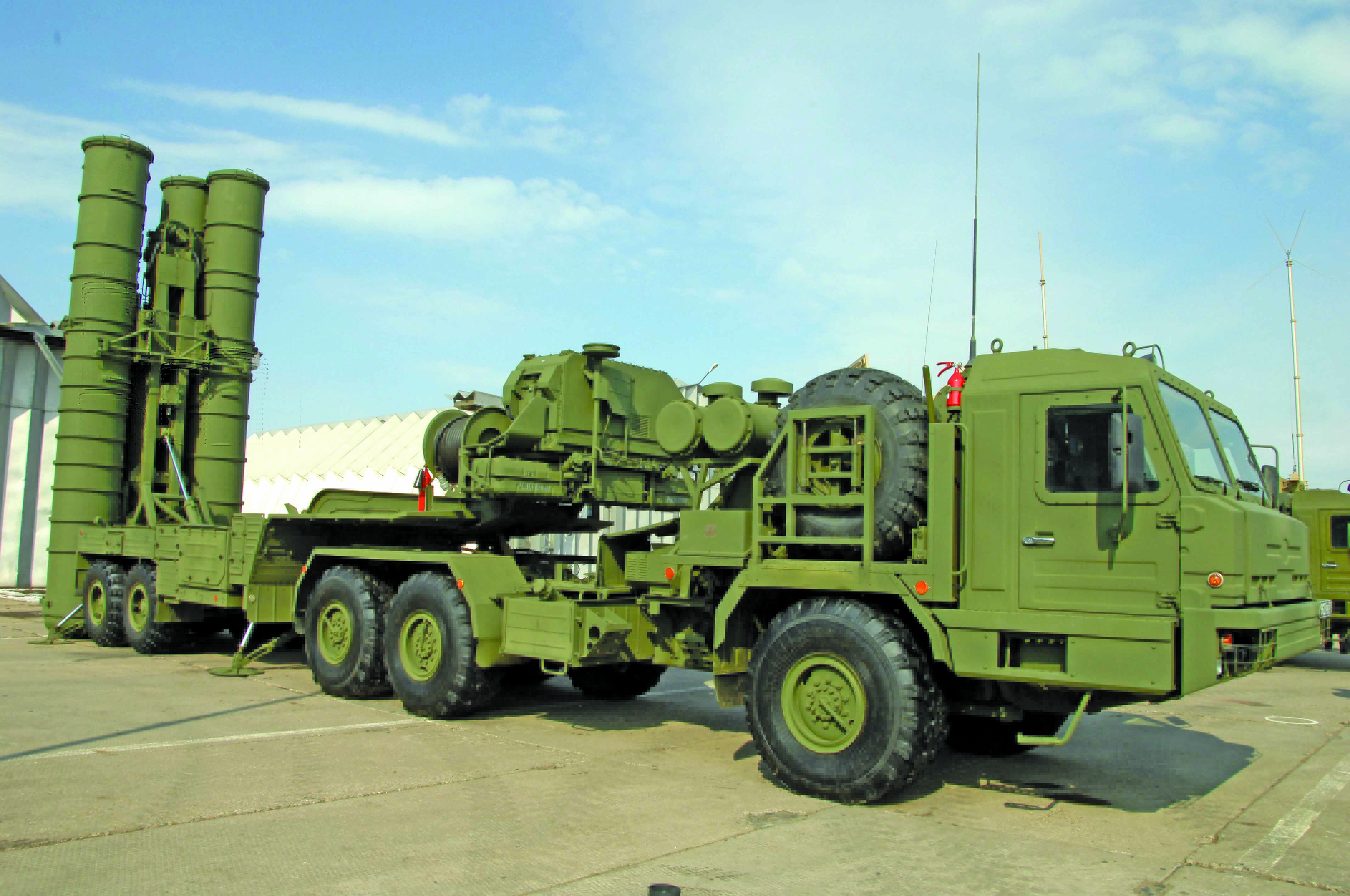 Military S-400 Missile System HD Wallpaper | Background Image