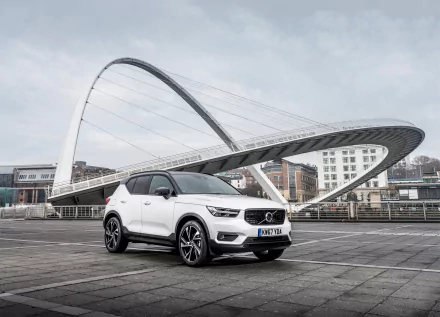 white car SUV car Volvo vehicle Volvo XC40 HD Desktop Wallpaper | Background Image