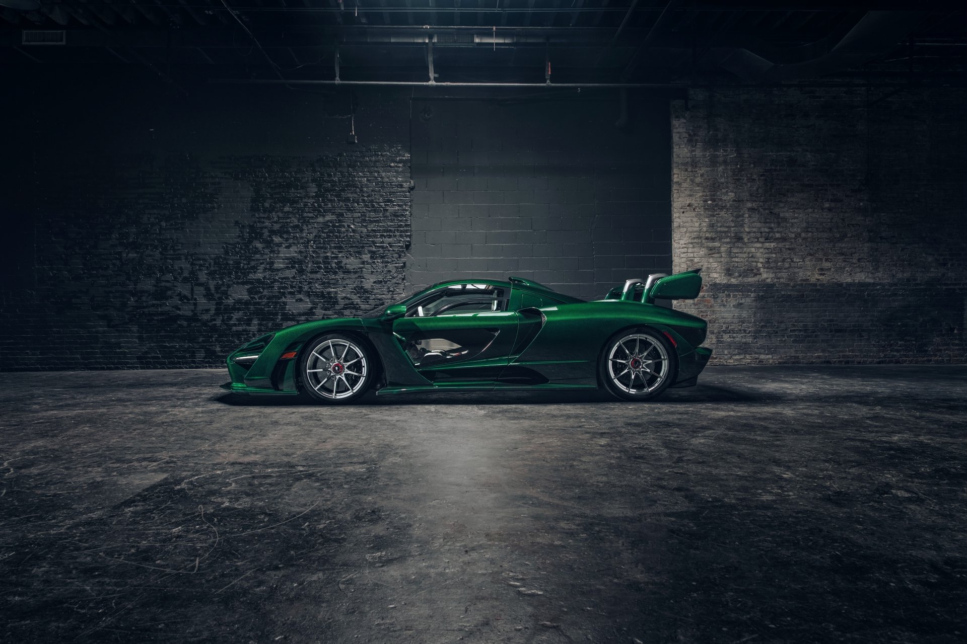 Download Supercar Green Car Car McLaren Vehicle McLaren Senna 4k Ultra HD Wallpaper