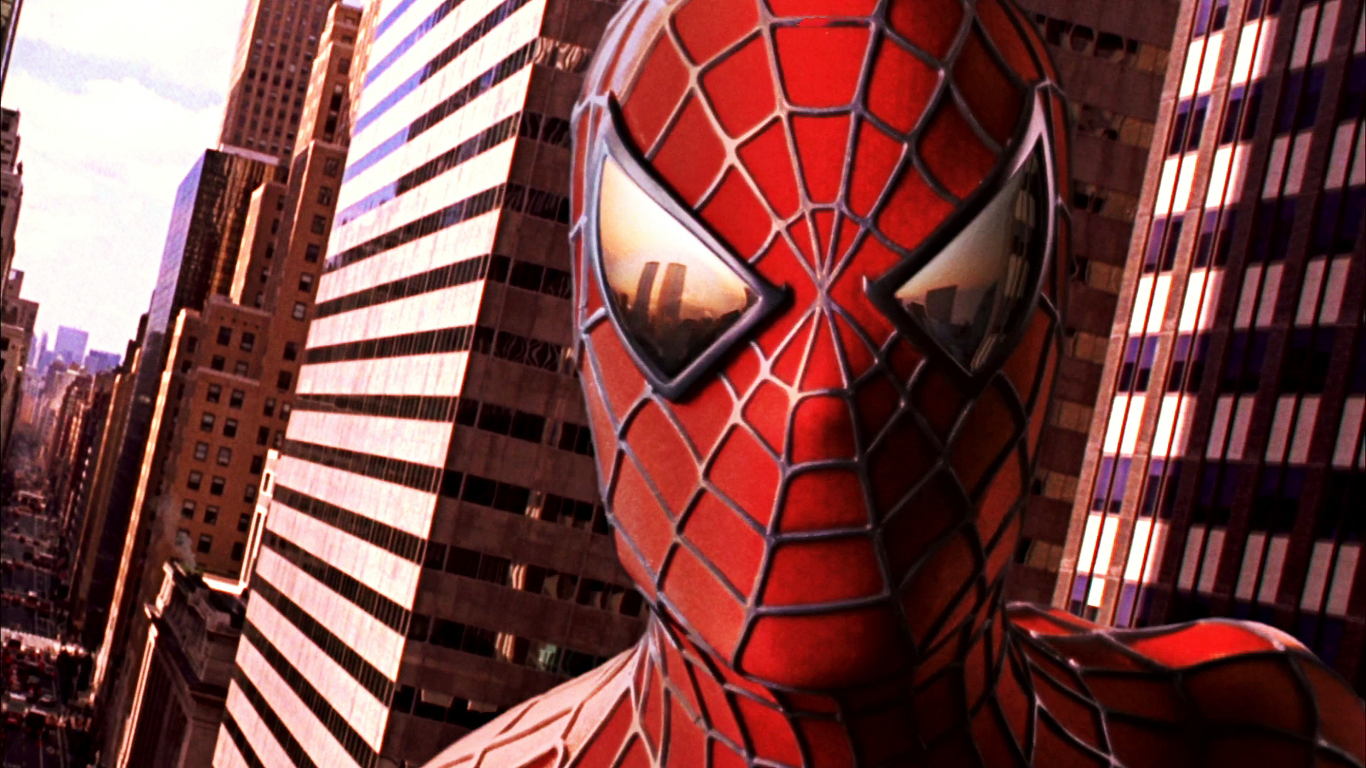 Человек паук 1 года. Челоловек паук сем Рейми. Человек паук Сэма Рэйми. Spider man 2002. Человек паук 2002 Нью Йорк.