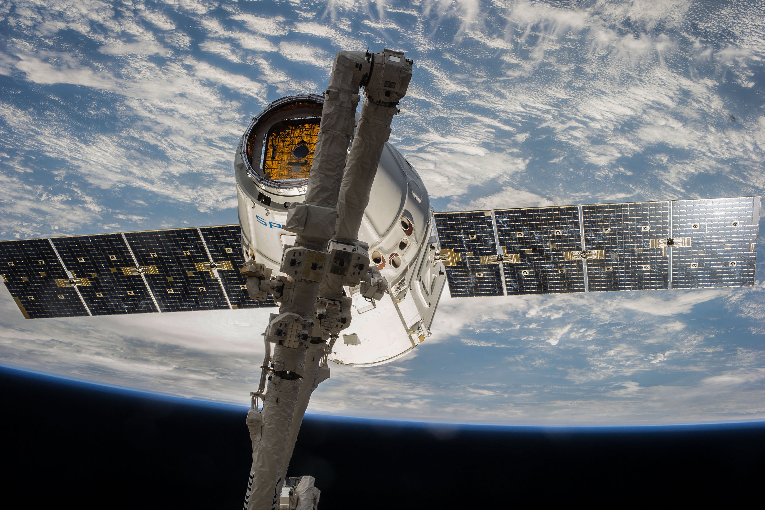 SpaceX Cargo Dragon by SpaceX-Imagery