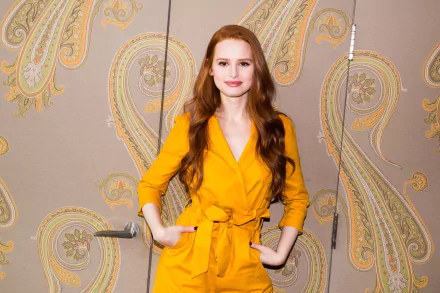 smile long hair redhead American actress Celebrity Madelaine Petsch HD Desktop Wallpaper | Background Image
