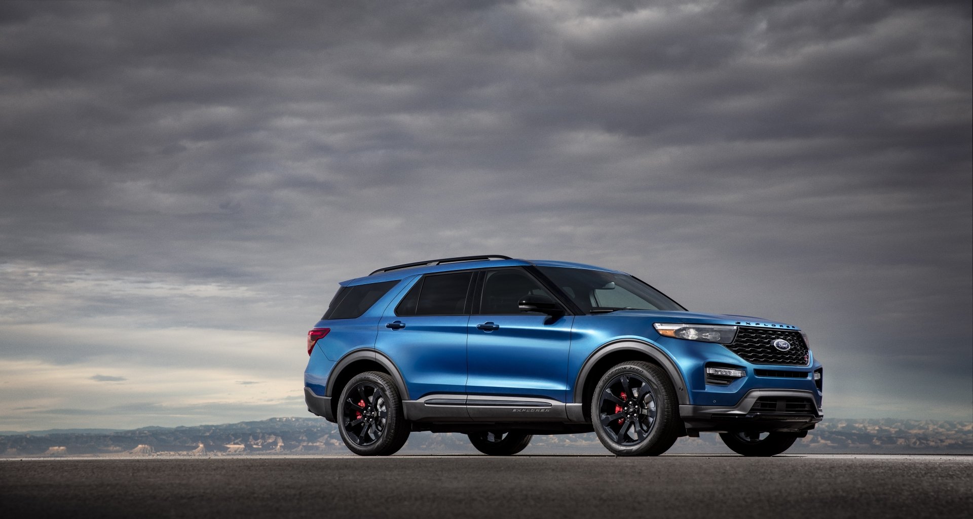 Download SUV Car Ford Vehicle Ford Explorer  4k Ultra HD Wallpaper