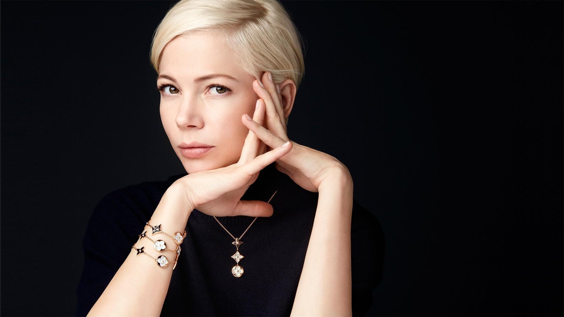 Download Short Hair Blonde American Actress Celebrity Michelle Williams HD Wallpaper