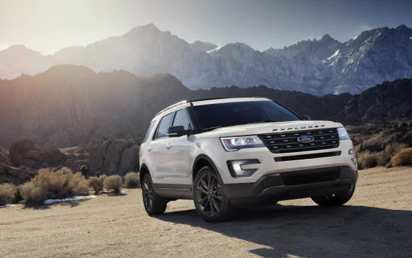 SUV white car car Ford Ford Explorer vehicle Ford Explorer XLT HD Desktop Wallpaper | Background Image