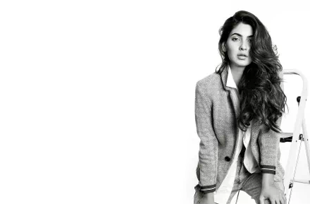 long hair Black & White Indian actress Celebrity Karishma Sharma HD Desktop Wallpaper | Background Image