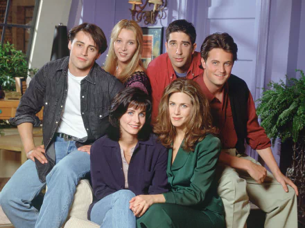 Chandler Bing Matthew Perry Ross Geller David Schwimmer Monica Geller Courteney Cox Joey Tribbiani Matt LeBlanc Phoebe Buffay Lisa Kudrow Rachel Green Jennifer Aniston Friends (TV Show) TV Show HD Desktop Wallpaper | Background Image