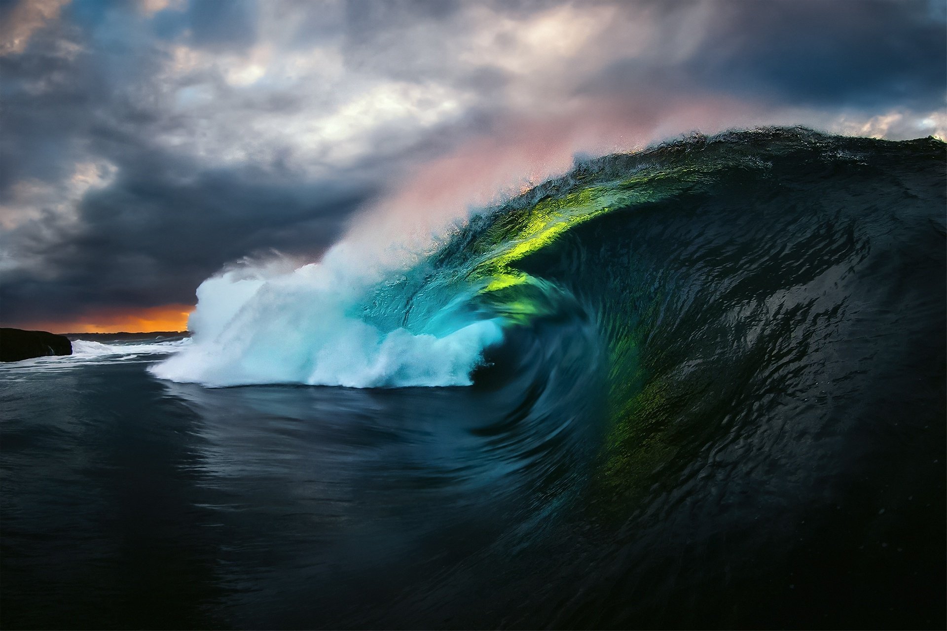 Wave HD Wallpaper