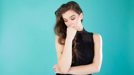 Celebrity Hailee Steinfeld HD Desktop Wallpaper | Background Image